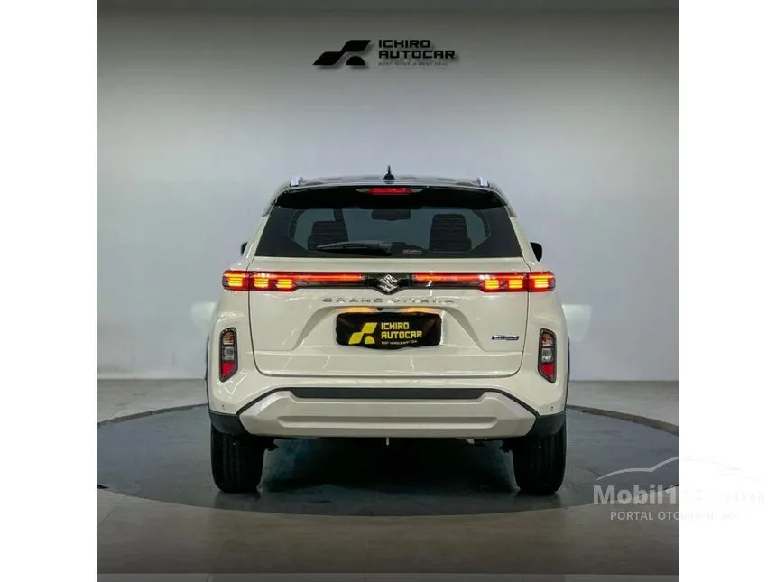 2023 Suzuki Grand Vitara GX (Two Tone) SUV