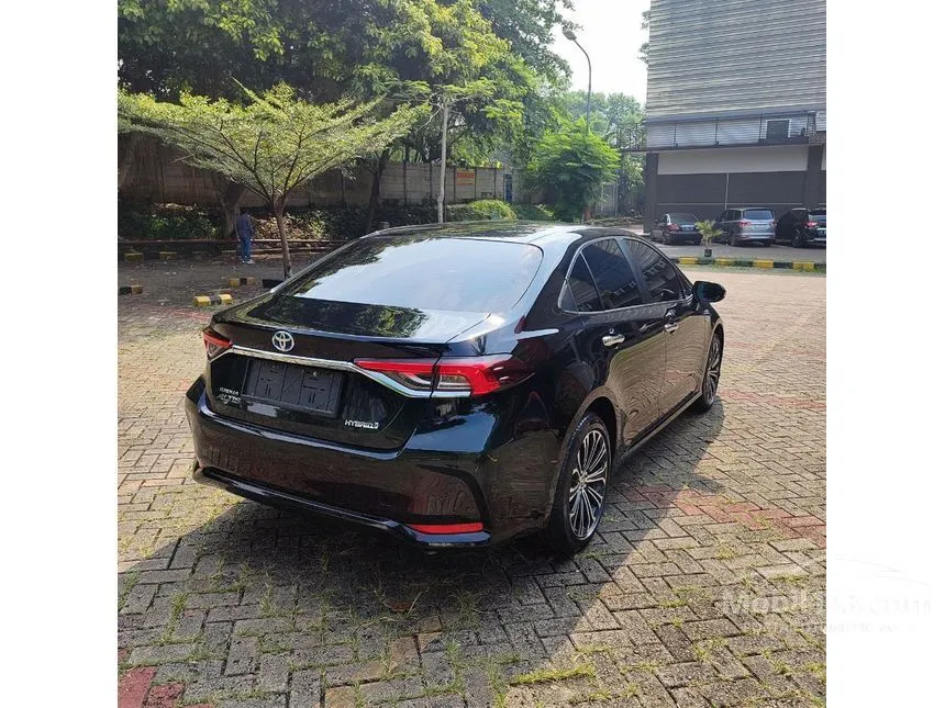 2022 Toyota Corolla Altis Hybrid Sedan