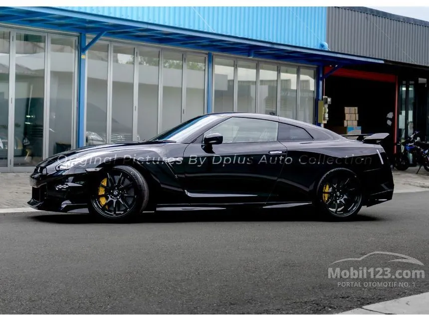2026 Nissan GT-R Premium Edition T-Spec Coupe