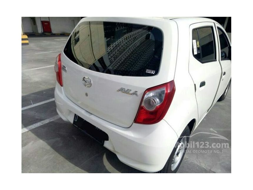 Jual Mobil  Daihatsu Ayla  2021 D 1 0 di Jawa  Timur  Manual 