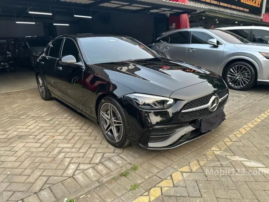 2023 Mercedes-Benz C300 AMG Line Sedan