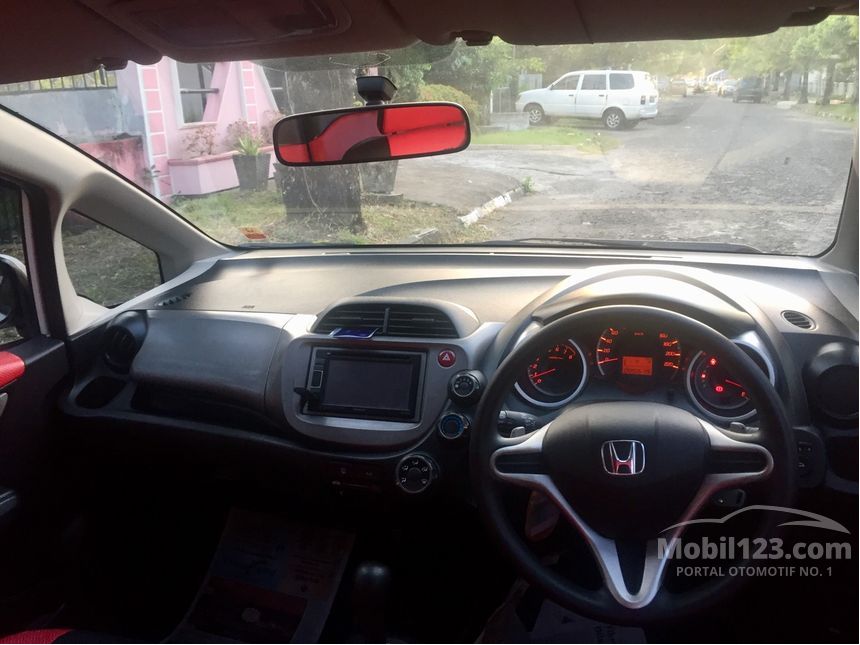 Jual Mobil  Honda  Jazz  2013 RS 1 5 di Sumatera  Barat  