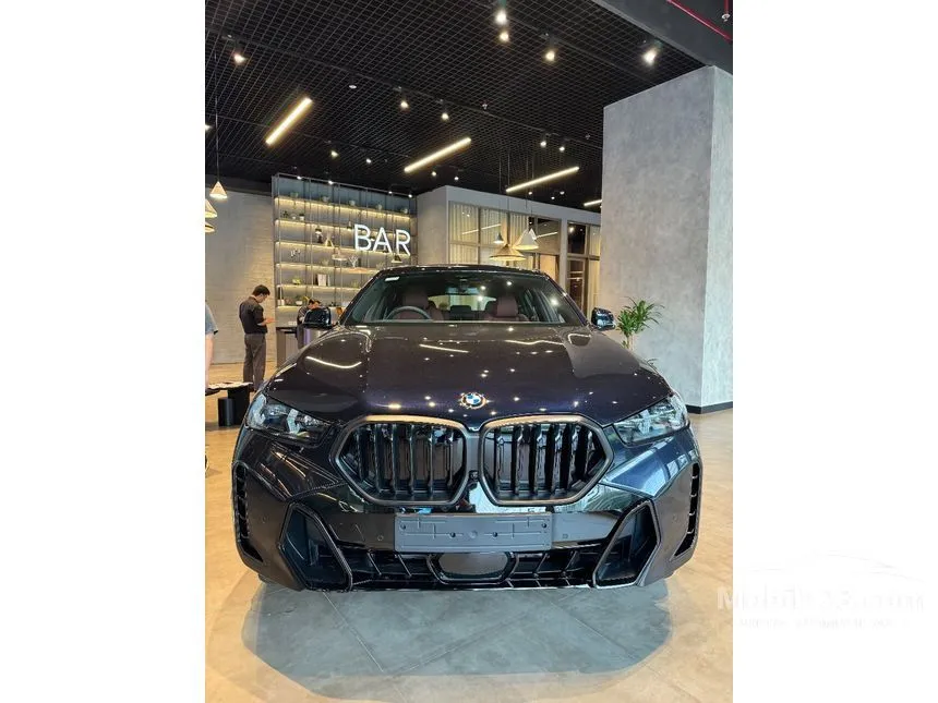 Jual Mobil BMW X6 2024 xDrive40i M Sport 3.0 di DKI Jakarta Automatic SUV Hitam Rp 2.357.000.000