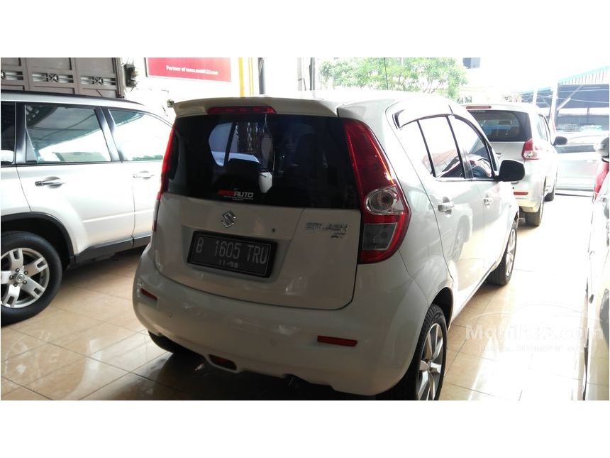 Jual Mobil Suzuki Splash 2013 A5B 1.2 di Jawa Barat 