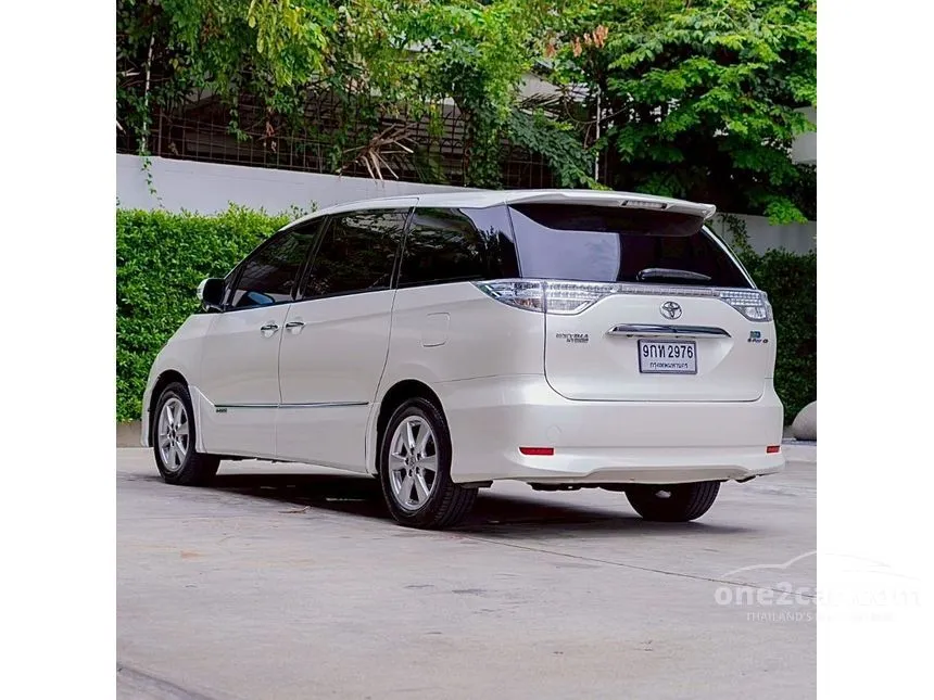 2010 Toyota ESTIMA Hybrid E-Four Wagon