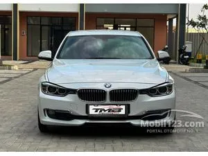 2014 BMW 320i 2.0 Luxury Sedan