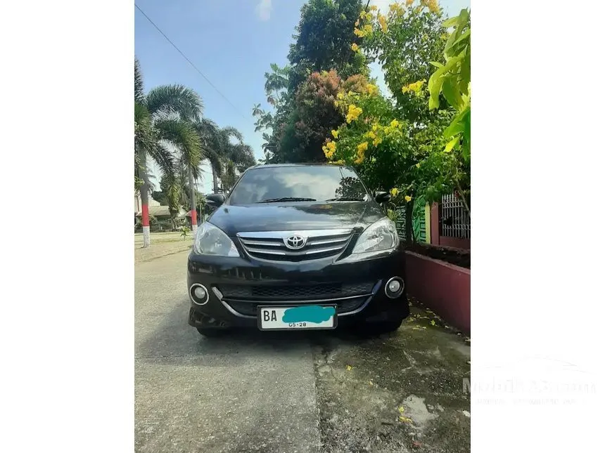 Jual Mobil Toyota Avanza 2010 S 1.5 di Sumatera Barat Automatic MPV Hitam Rp 104.000.000