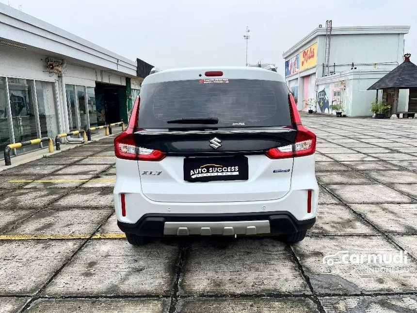 2024 Suzuki XL7 Beta Hybrid SUV
