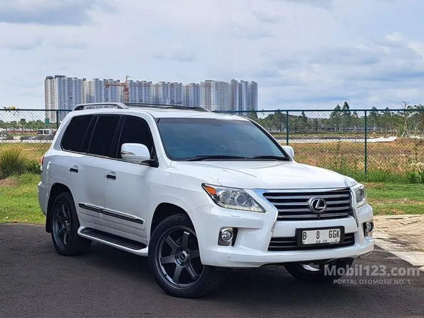 Jual Mobil Lexus LX 570 2012 5.7 di DKI Jakarta Automatic SUV Putih Rp 778.000.000