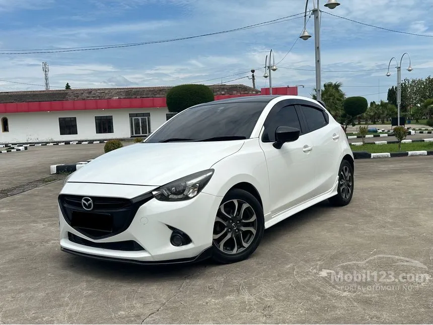 Jual Mobil Mazda 2 2016 GT 1.5 di Jawa Barat Automatic Hatchback Putih Rp 175.000.000