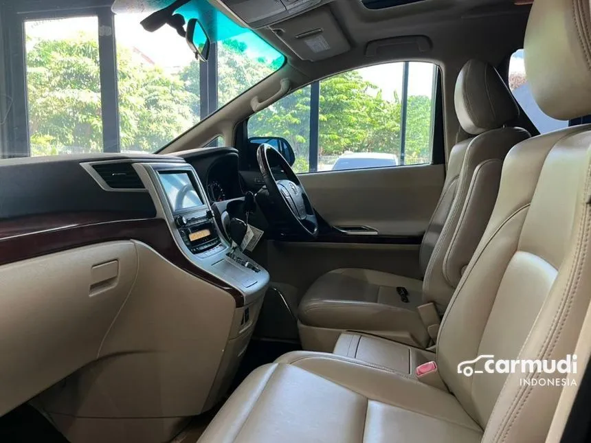 2011 Toyota Vellfire V MPV