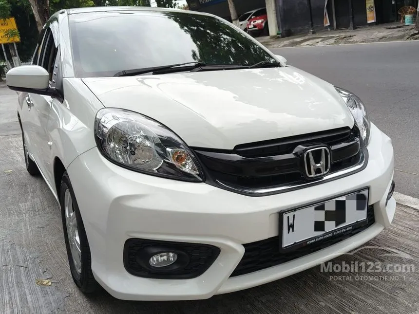 Jual Mobil Honda Brio 2018 Satya E 1.2 di Jawa Timur Manual Hatchback Putih Rp 132.000.000