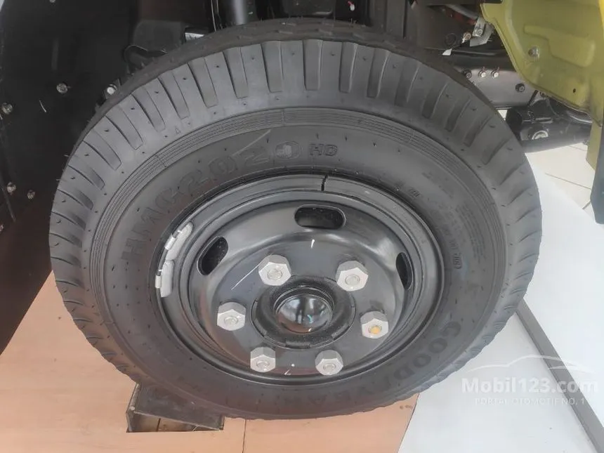 Jual Mobil Mitsubishi Canter 2025 FE 74 HD 3.9 di DKI Jakarta Manual Trucks Kuning Rp 414.750.000