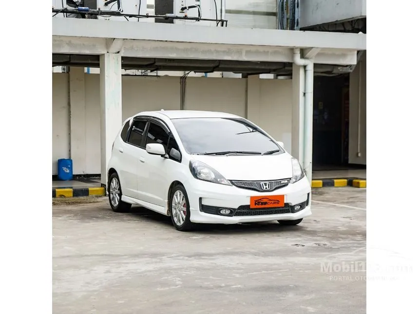 Jual Mobil Honda Jazz 2014 RS 1.5 di DKI Jakarta Automatic Hatchback Putih Rp 139.000.000
