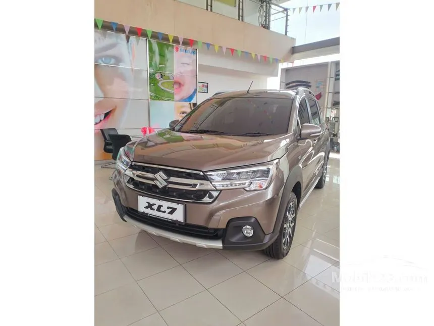 Jual Mobil Suzuki XL7 2024 BETA Hybrid 1.5 di Jawa Barat Manual Wagon Abu