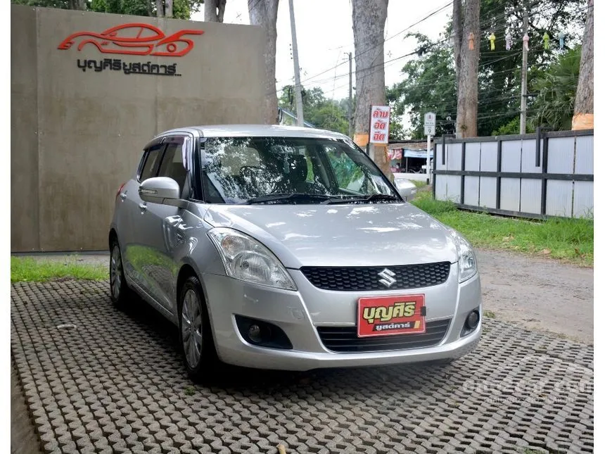 2013 Suzuki SWIFT GLX Hatchback