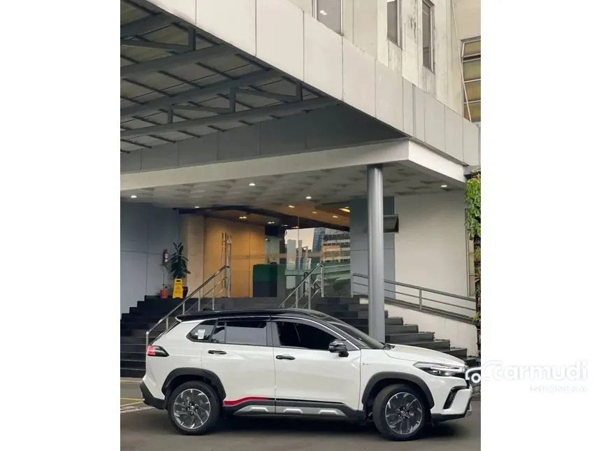 2026 Toyota Corolla Cross HEV (Premium Colour) SUV