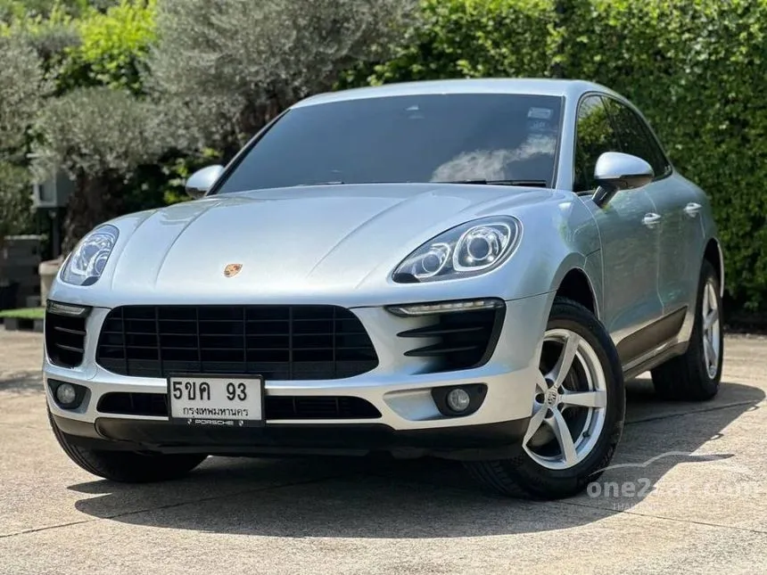 2016 Porsche MACAN SUV