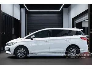 2026 BYD M6 Extended Wagon