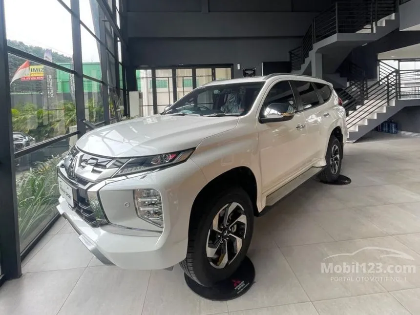 Jual Mobil Mitsubishi Pajero Sport 2025 Dakar 4X2 2.4 di Jawa Barat Automatic SUV Putih Rp 565.000.000