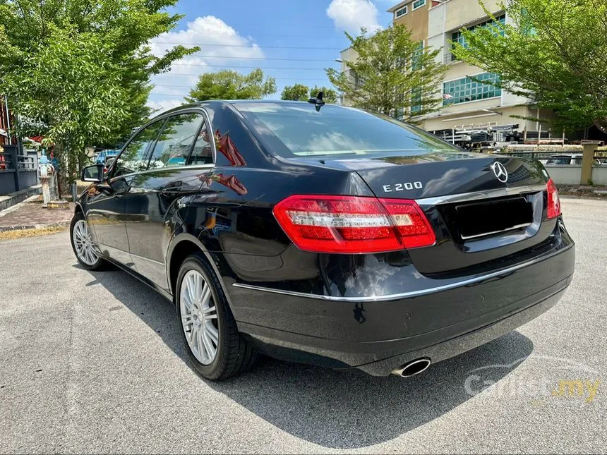 2012 Mercedes-Benz E200 CGI Elegance Sedan