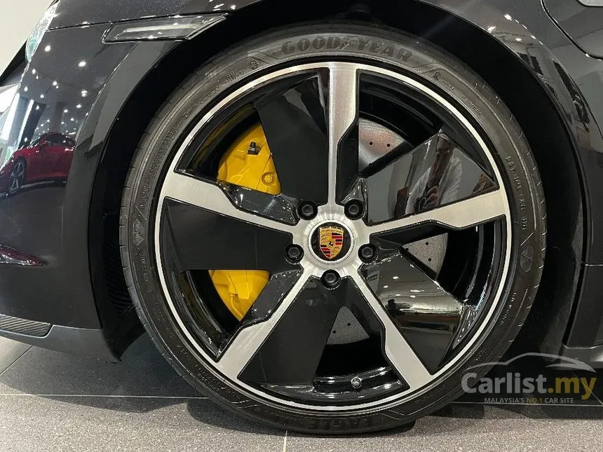 2022 Porsche Taycan Turbo S Sedan