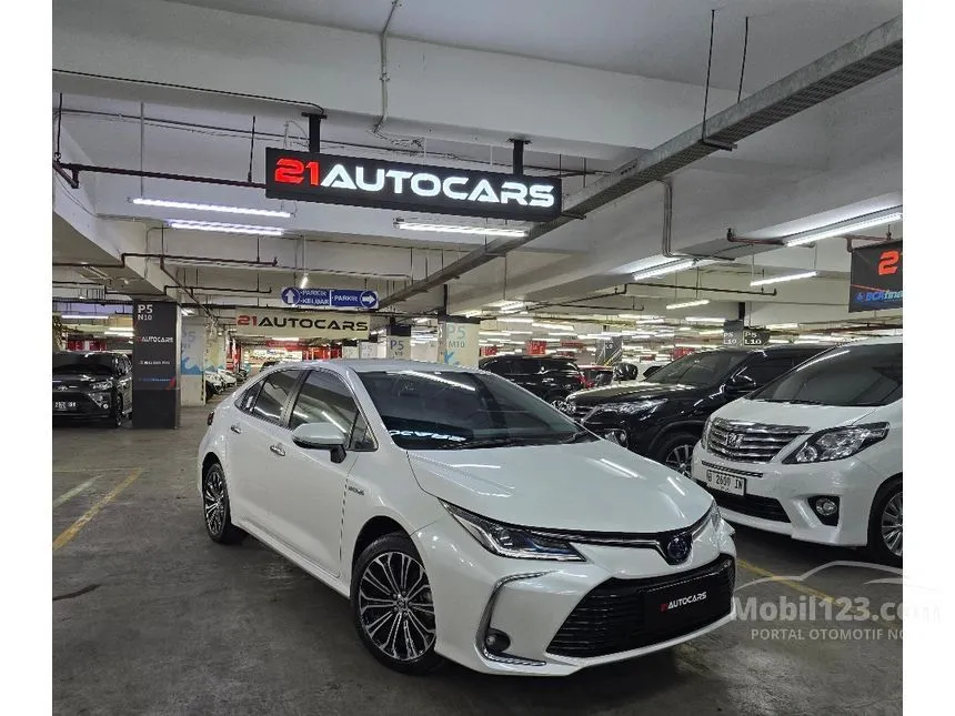 Jual Mobil Toyota Corolla Altis 2022 Hybrid 1.8 di DKI Jakarta Automatic Sedan Putih Rp 400.000.000