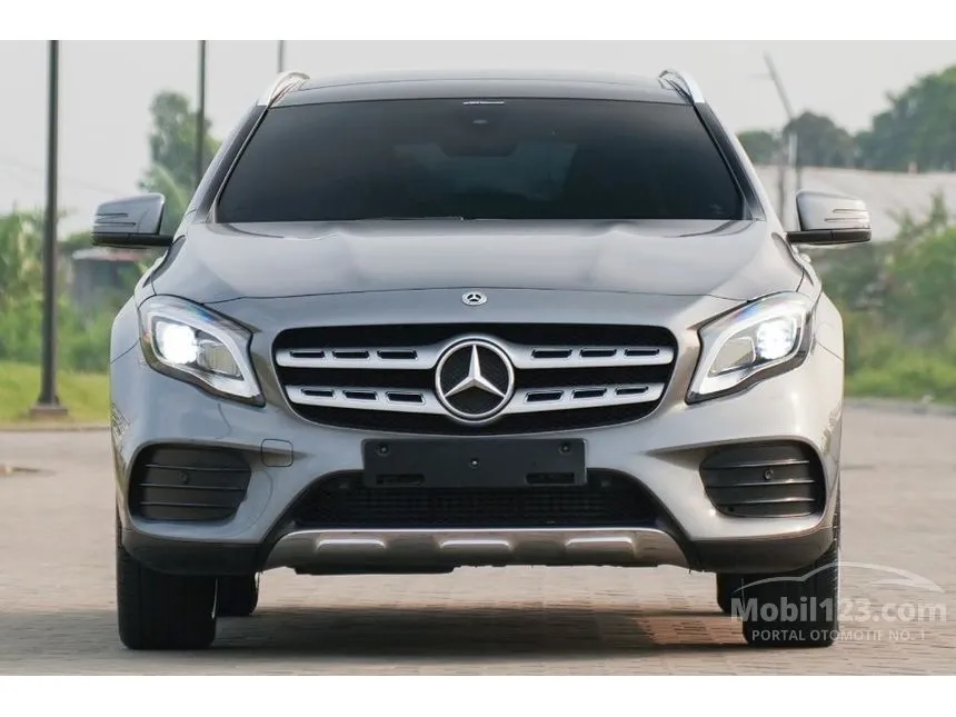 2019 Mercedes-Benz GLA200 AMG Line SUV