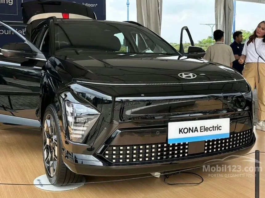 Jual Mobil Hyundai Kona 2024 Electric Prime Long Range di DKI Jakarta Automatic Wagon Hitam Rp 500.000.000