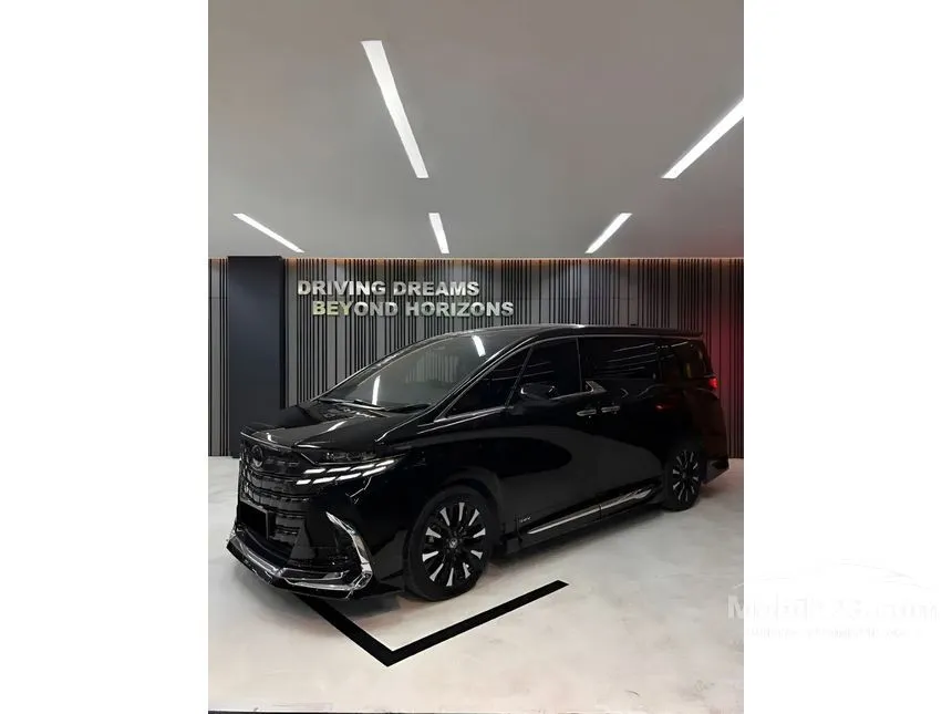 2024 Toyota Alphard HEV Modelista MPV