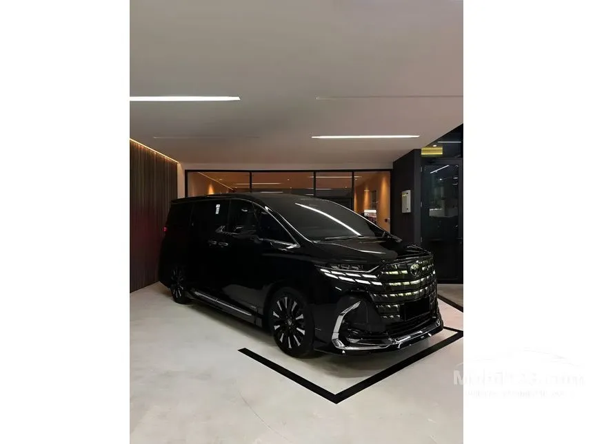 2024 Toyota Alphard HEV Modelista MPV