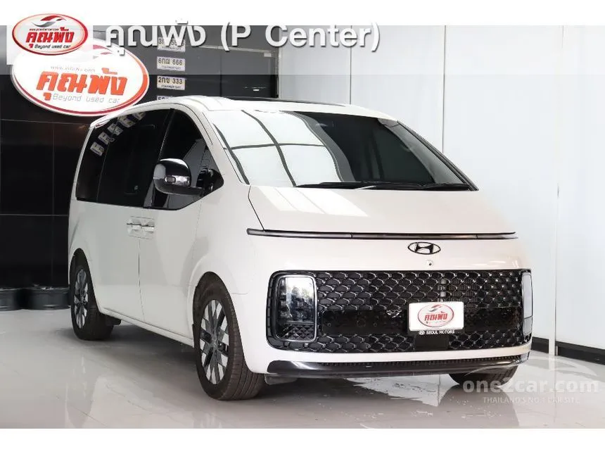 2022 Hyundai Staria Premium Van