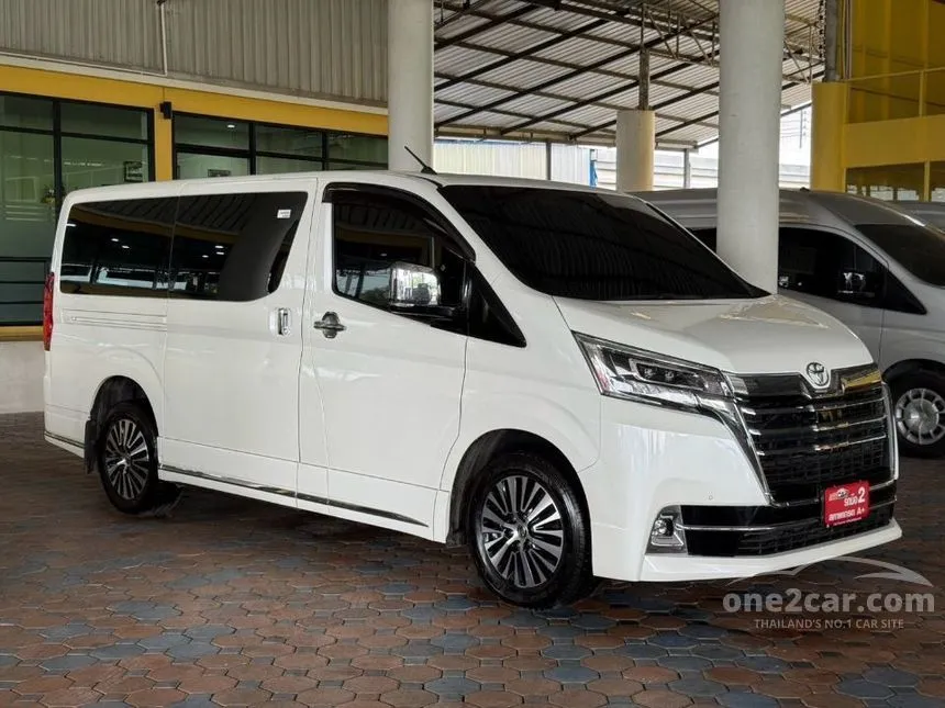 2024 Toyota Majesty Grande Van