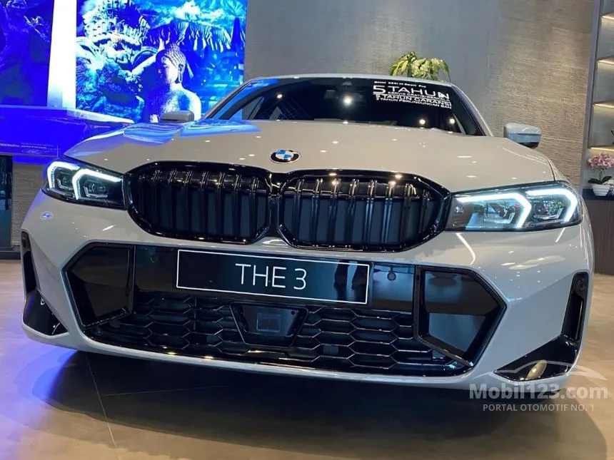 Jual Mobil BMW 330i 2024 M Sport Pro 2.0 di DKI Jakarta Automatic Sedan Abu