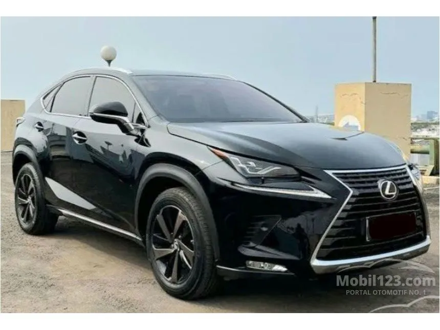 Jual Mobil Lexus NX300 2018 Luxury 2.0 di DKI Jakarta Automatic Wagon Hitam Rp 699.000.000