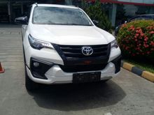 2020 Toyota Fortuner 2,4 TRD SUV Harga Termurah