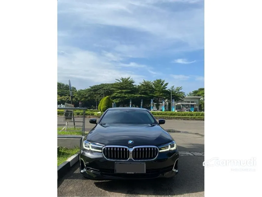 2021 BMW 530i Opulence Sedan