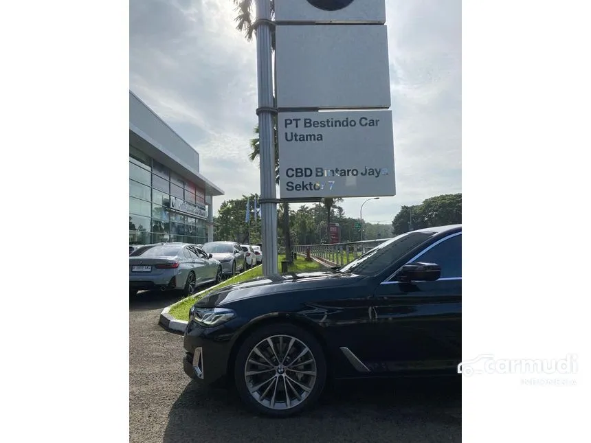 2021 BMW 530i Opulence Sedan