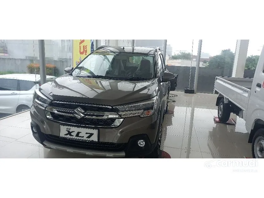 Jual Mobil Suzuki XL7 2024 Zeta 1.5 di Jawa Barat Automatic SUV Abu