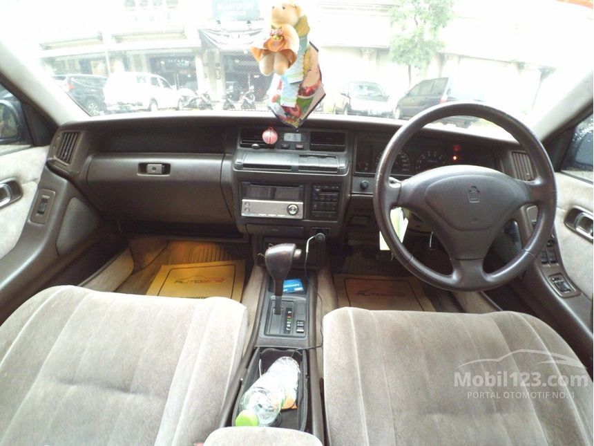 1998 Toyota Crown Crown 3.0 Royal Saloon Sedan