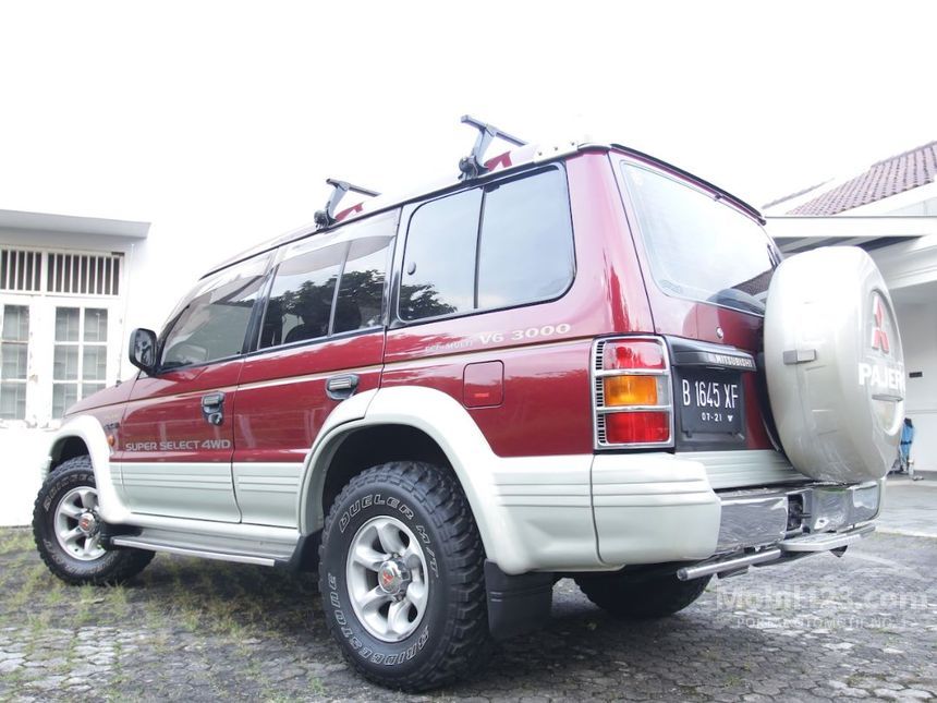 Rare Find! 1996 Mitsubishi Pajero 3.0 Review & Buying Guide - p6fleru
