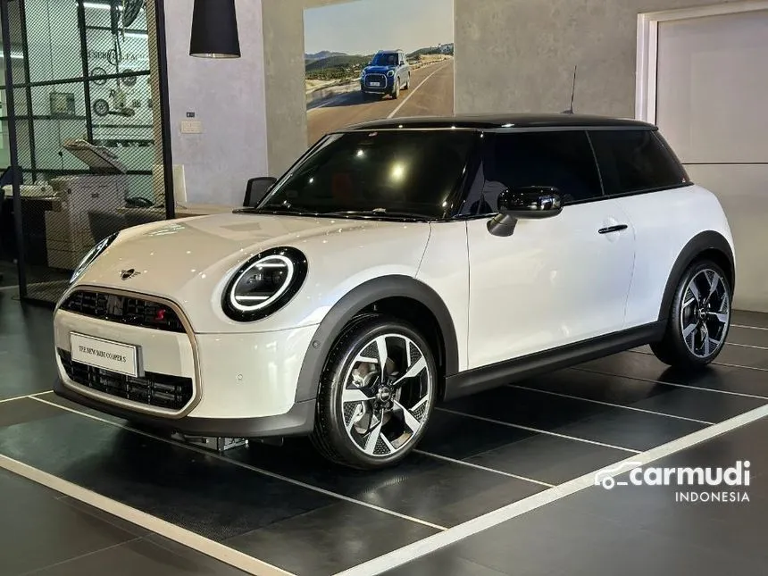 2024 MINI Cooper S Hatchback