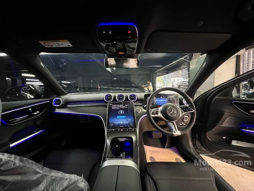 2025 Mercedes-Benz C200 Avantgarde Line Sedan