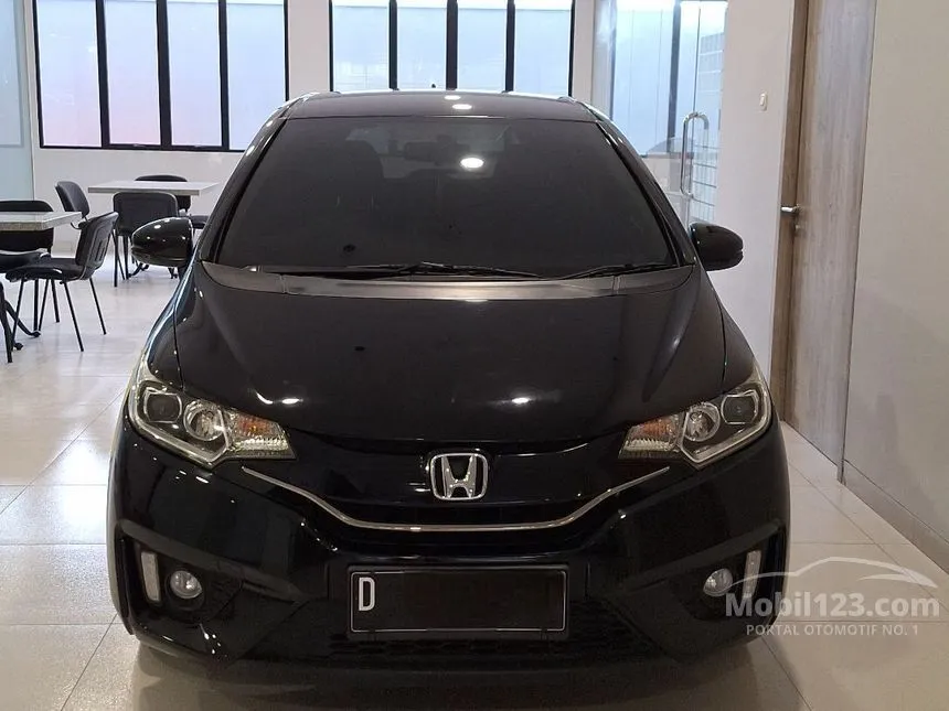 Jual Mobil Honda Jazz 2016 RS 1.5 di Jawa Barat Automatic Hatchback Hitam Rp 197.000.000