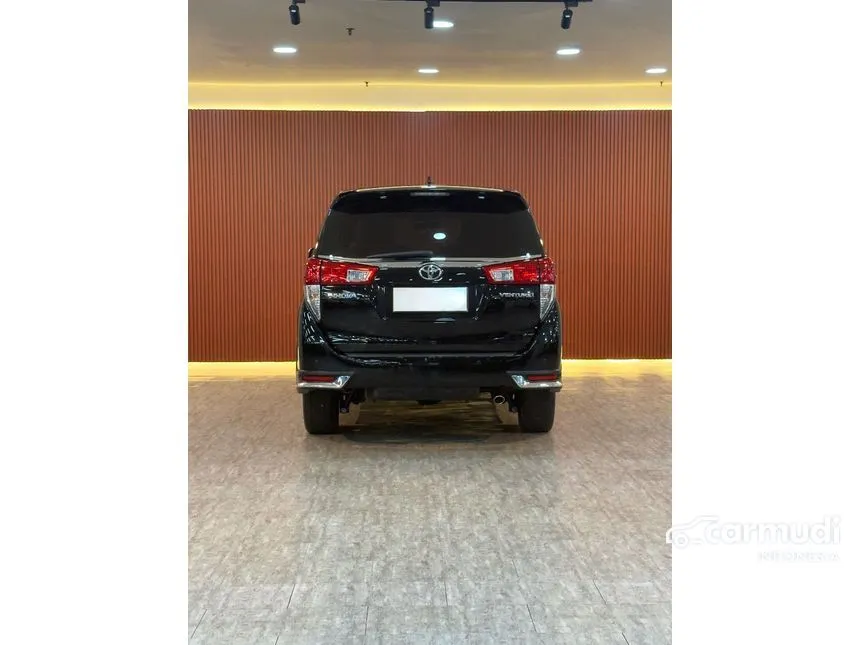 2018 Toyota Kijang Innova Venturer MPV