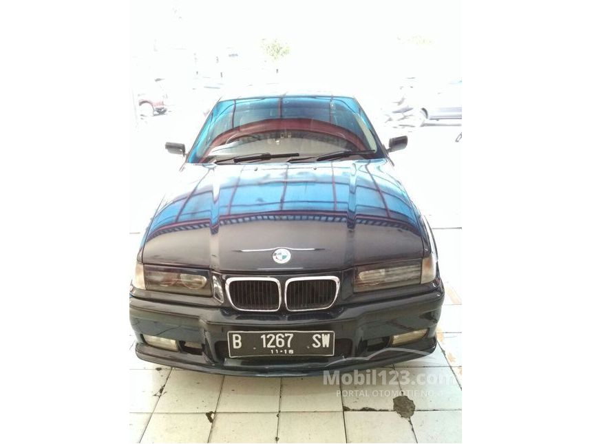 1993 BMW 320i E36 2.0 Manual Sedan