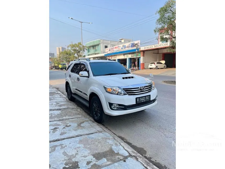 Jual Mobil Toyota Fortuner 2015 G 2.5 di Jawa Barat Automatic SUV Putih Rp 315.000.000
