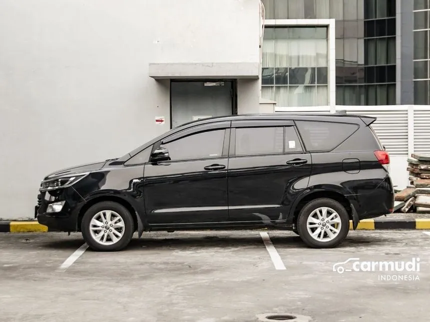2017 Toyota Kijang Innova V MPV