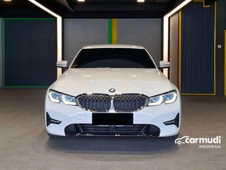 Jual Mobil BMW 320i 2020 Sport 2.0 di DKI Jakarta Automatic Sedan Putih Rp 588.000.000