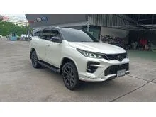 2022 Toyota FORTUNER 2.8 (ปี 15-25) GR Sport (Black Top) 4WD SUV